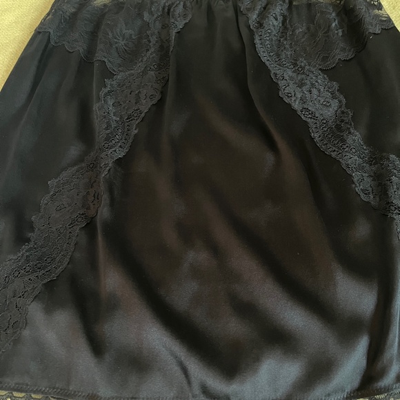 Stella McCartney Black Lace and Silk Half Slip - M - Beautiful! - Picture 5 of 12